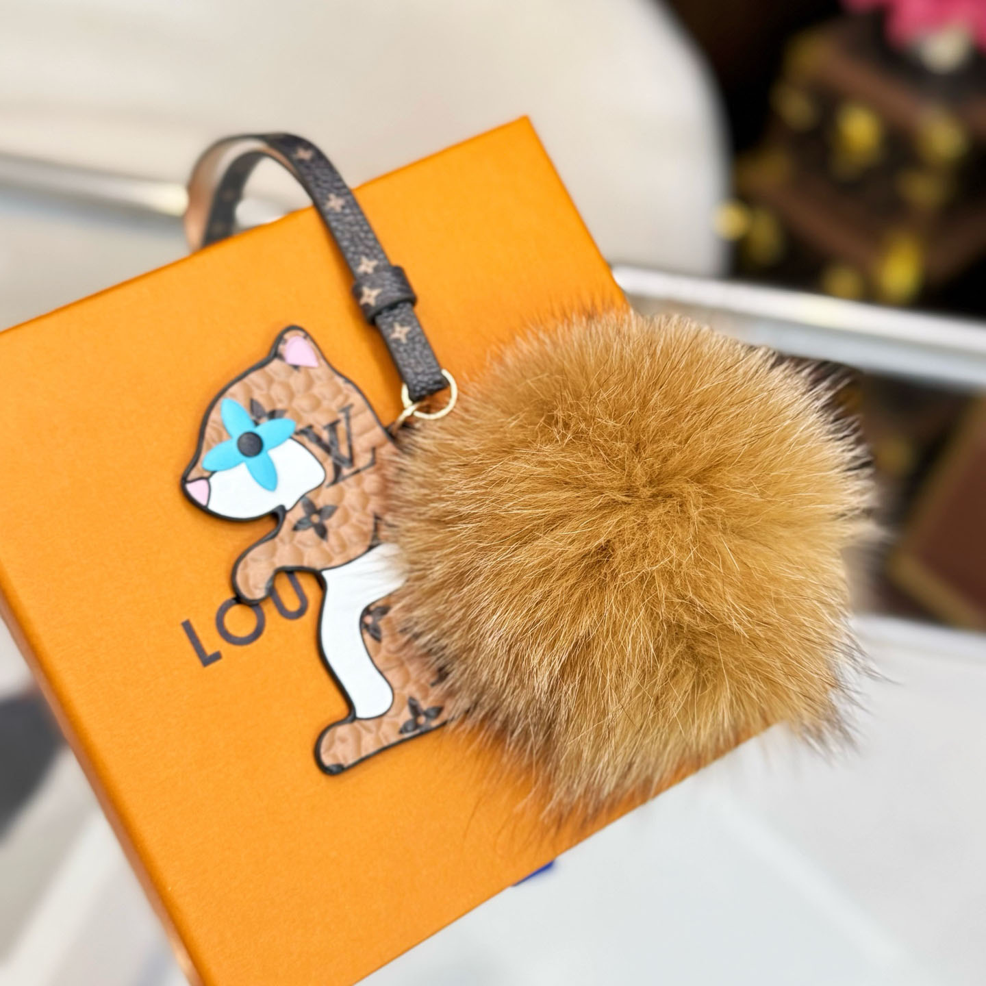 Louis Vuitton Squirrel LV Furry Friend Bag Charm M03218 - DesignerGu