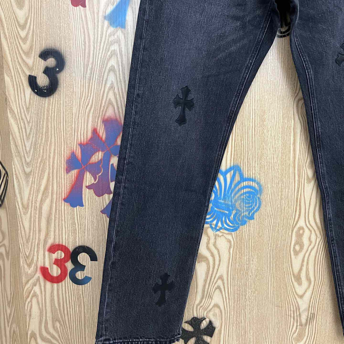 Chrome Hearts  Jeans  - DesignerGu