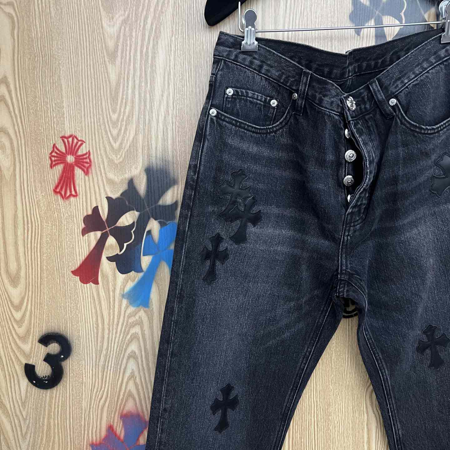 Chrome Hearts  Jeans  - DesignerGu