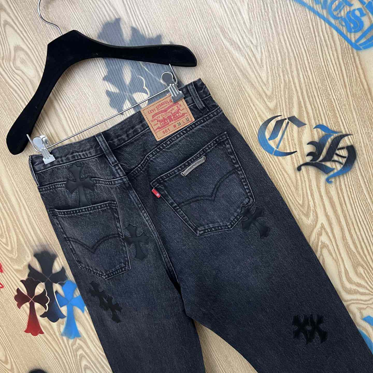 Chrome Hearts  Jeans  - DesignerGu
