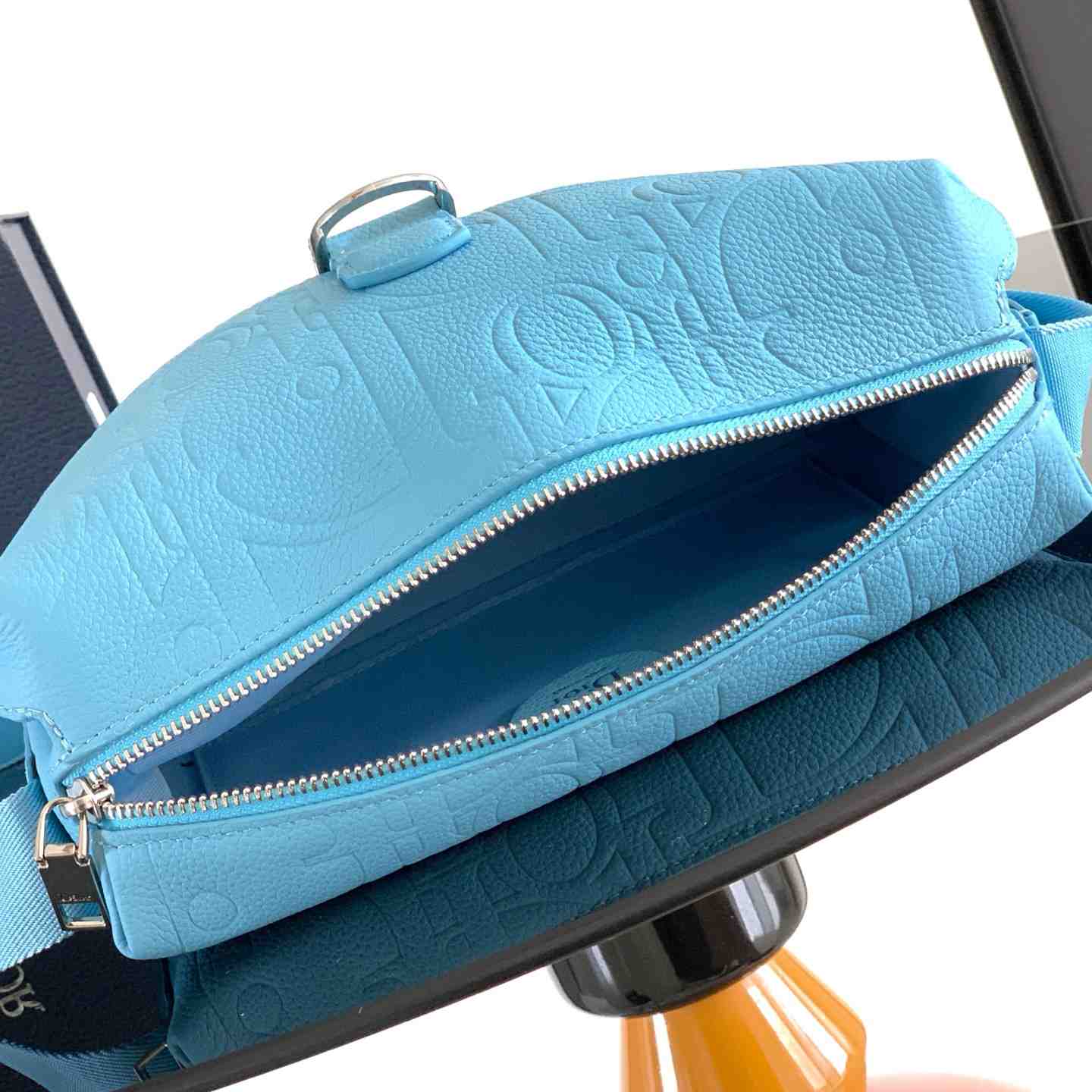 Dior Jett Zipped Messenger Bag - DesignerGu
