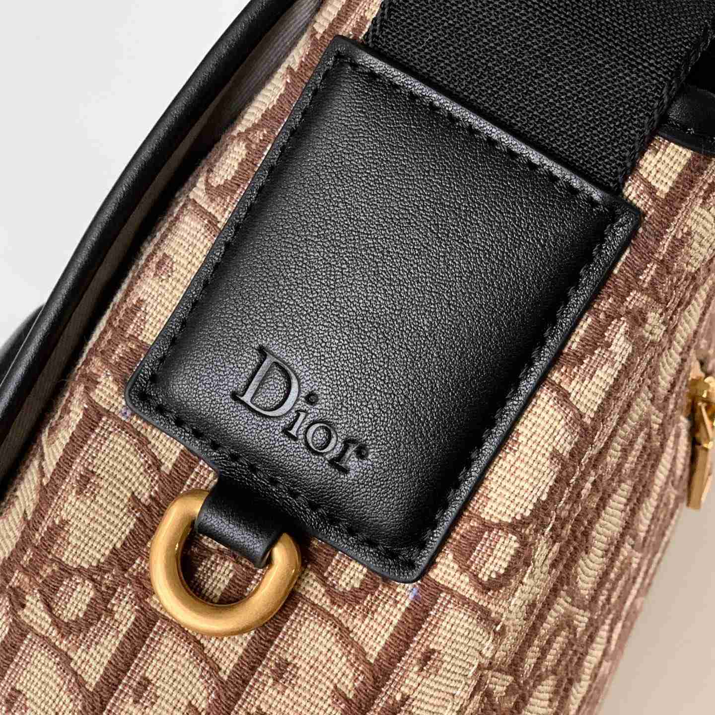 Dior Small Dior Jett Messenger Bag With Flap - DesignerGu