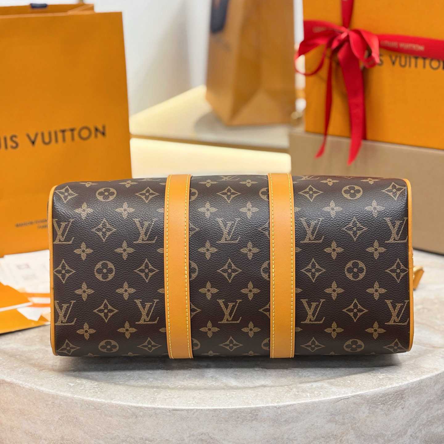 Louis Vuitton Keepall Bandoulière 35 M2A210 - DesignerGu