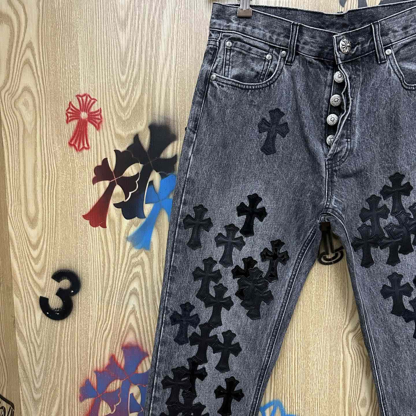 Chrome Hearts  Jeans  - DesignerGu