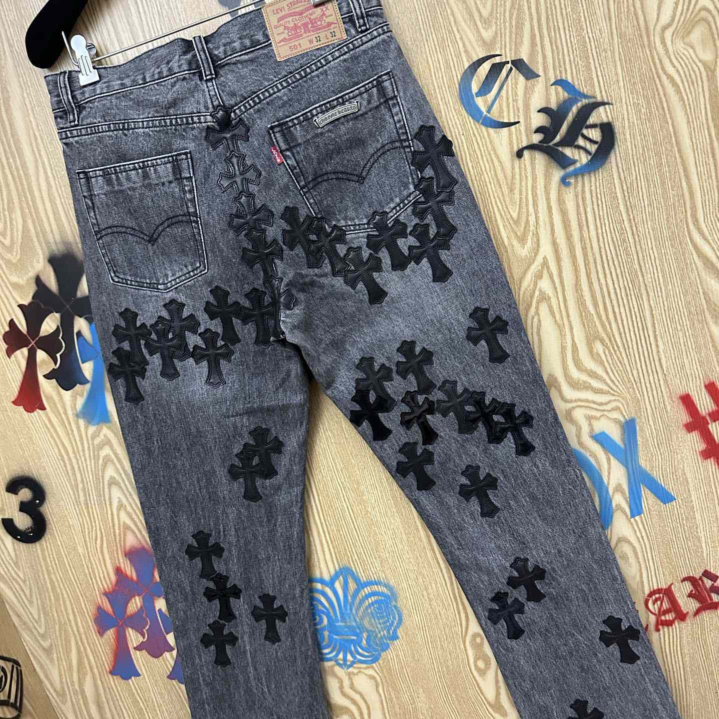 Chrome Hearts  Jeans  - DesignerGu
