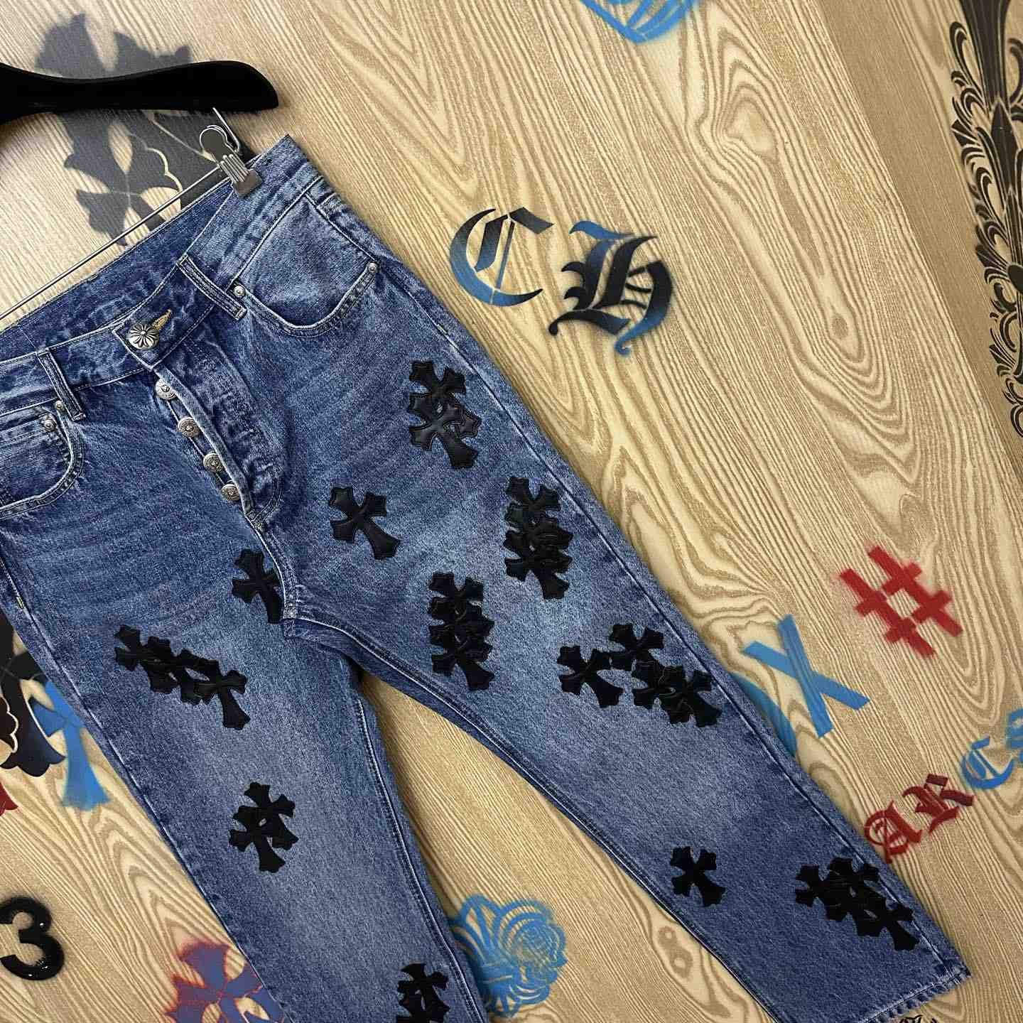 Chrome Hearts  Jeans  - DesignerGu