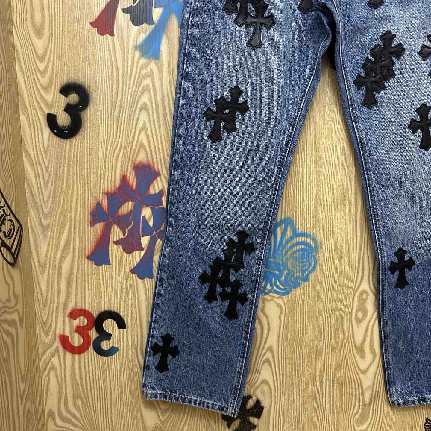 Chrome Hearts  Jeans  - DesignerGu