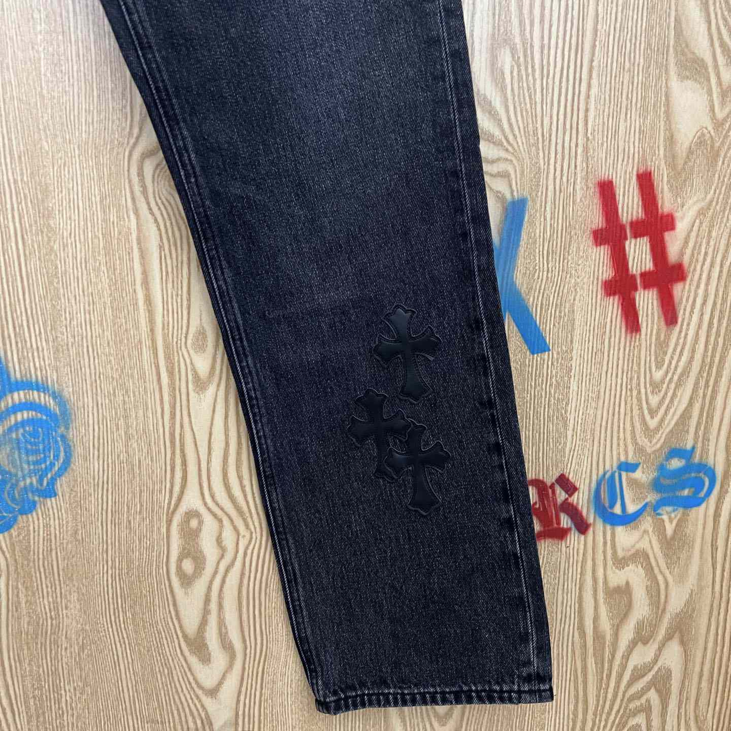 Chrome Hearts  Jeans  - DesignerGu