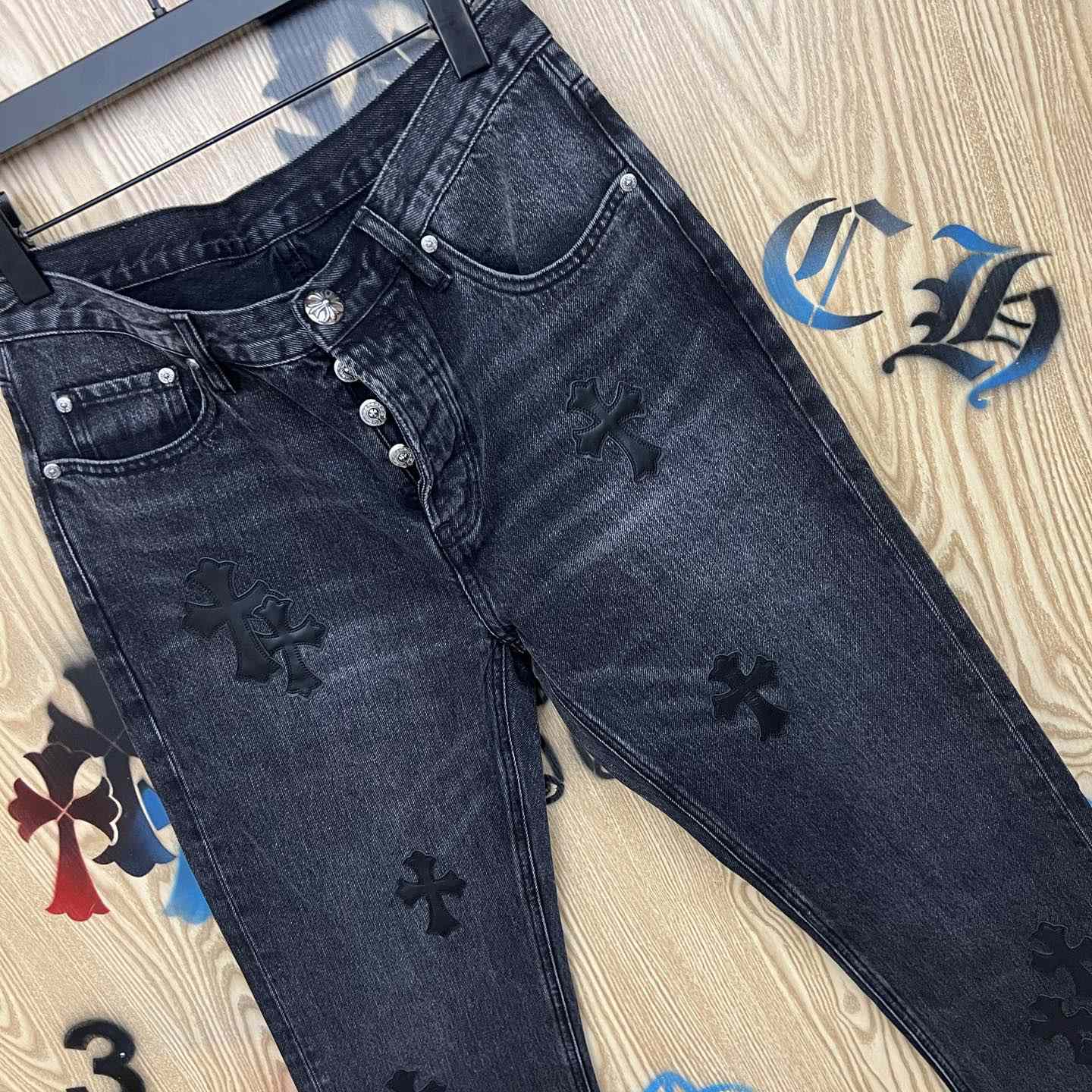 Chrome Hearts  Jeans  - DesignerGu