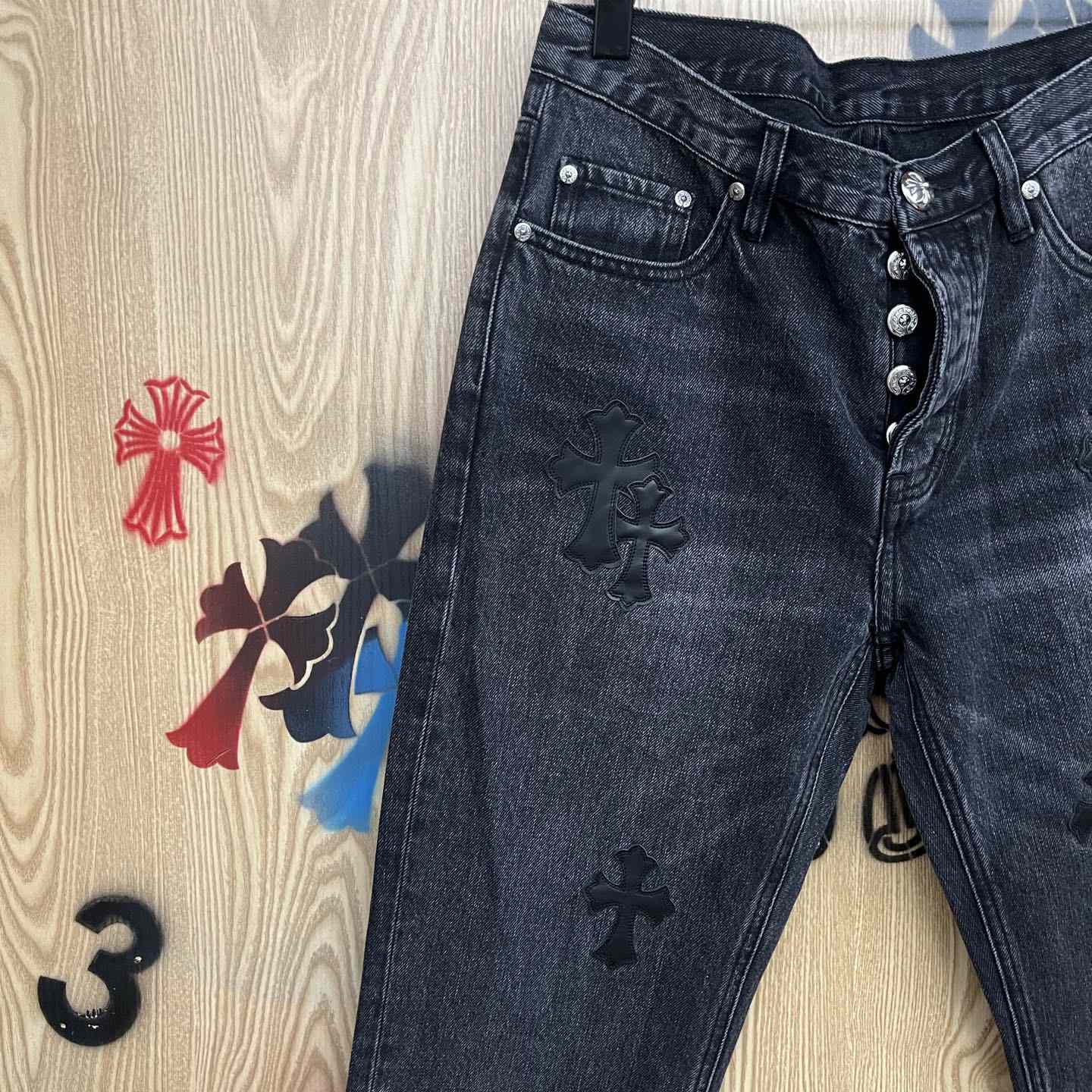 Chrome Hearts  Jeans  - DesignerGu