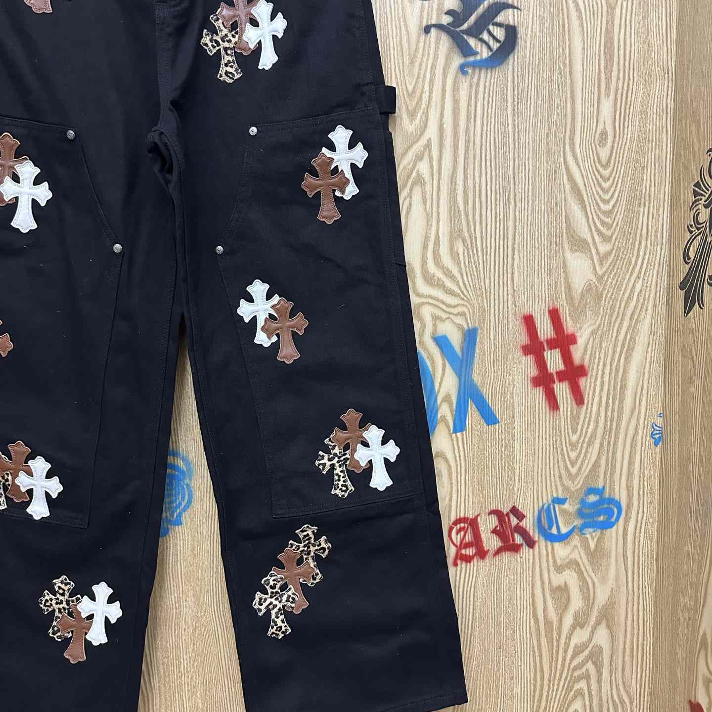 Chrome Hearts  Jeans  - DesignerGu