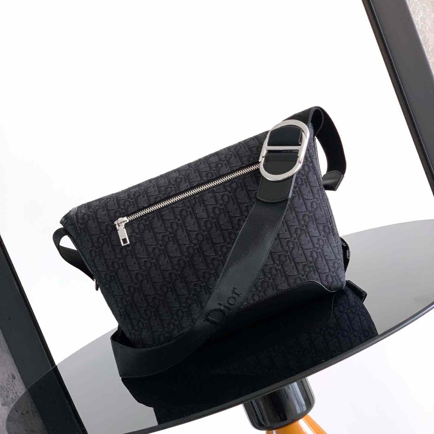 Dior Small Dior Jett Messenger Bag With Flap - DesignerGu