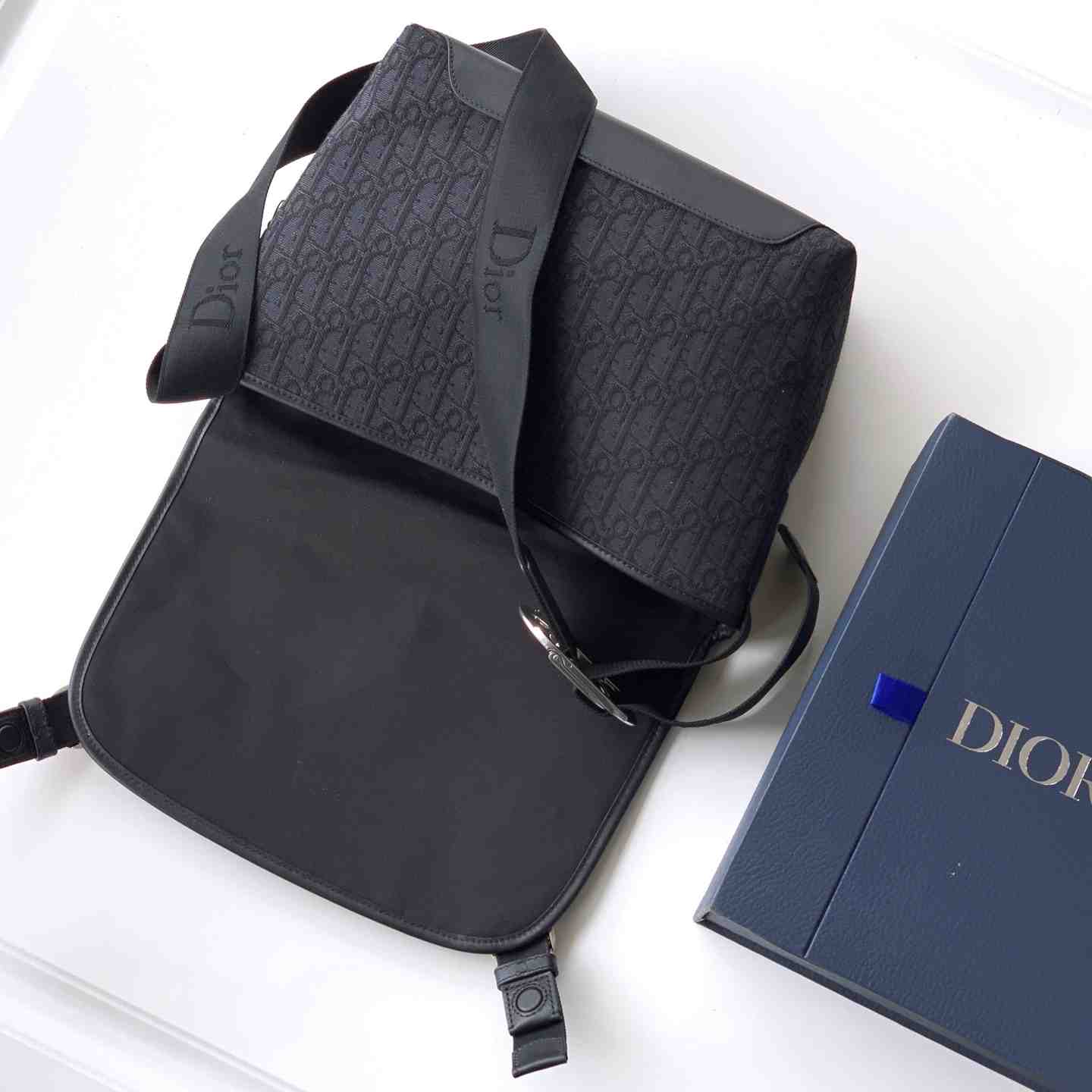 Dior Small Dior Jett Messenger Bag With Flap - DesignerGu