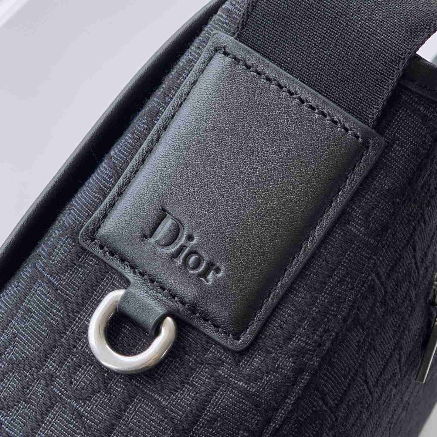 Dior Small Dior Jett Messenger Bag With Flap - DesignerGu