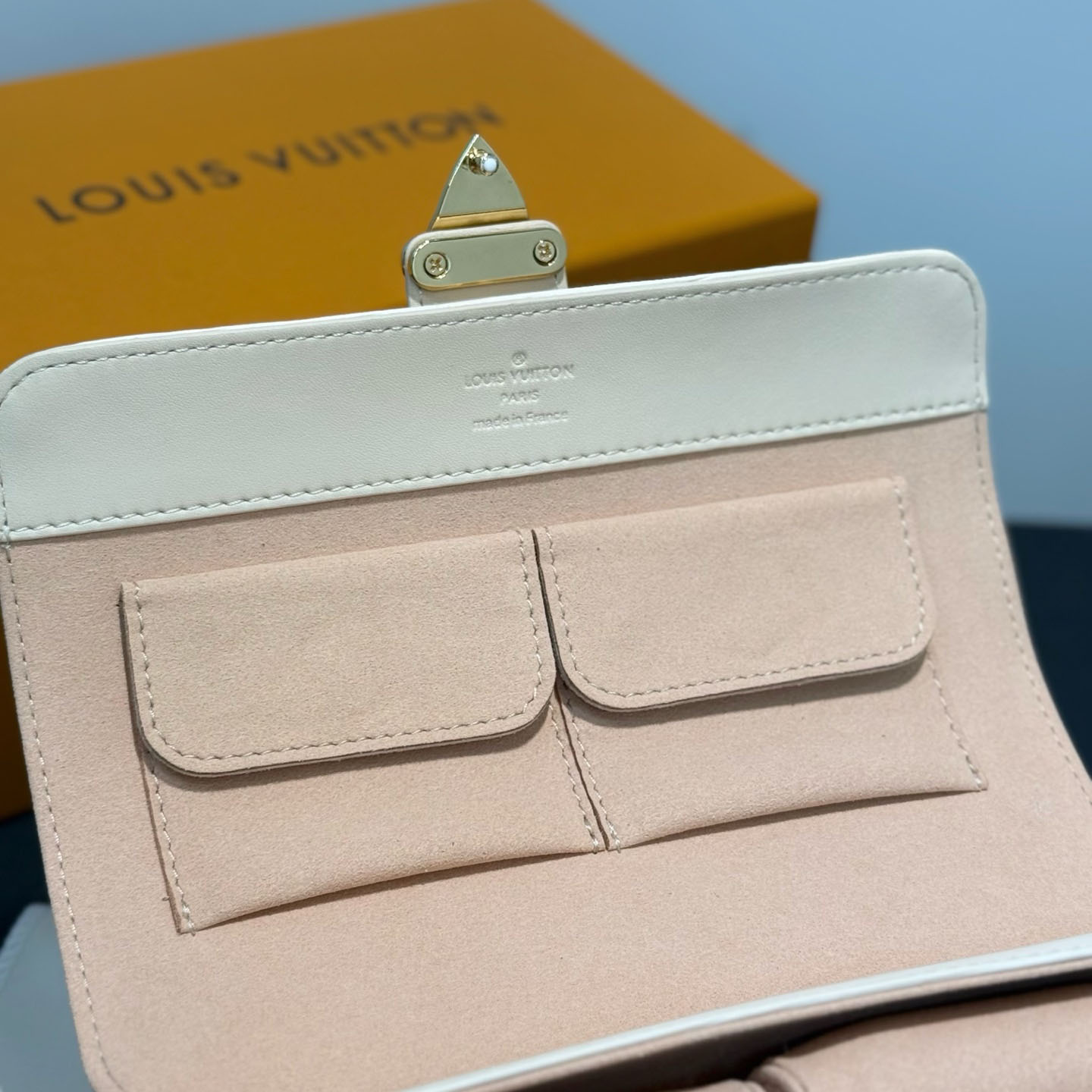 Louis Vuitton Jewelry Case - DesignerGu