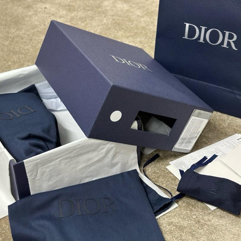 Dior B22 'White Red' - DesignerGu