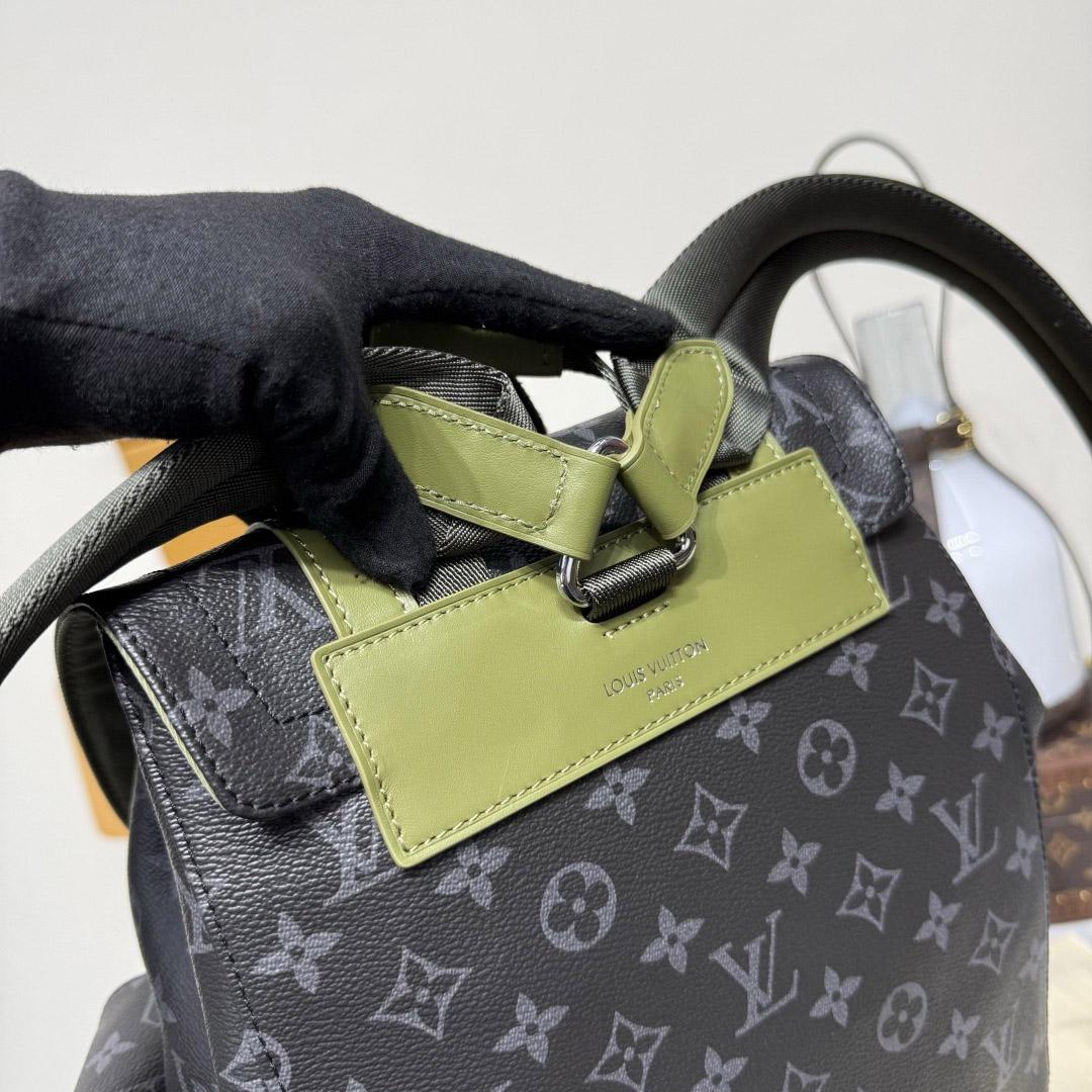 Louis Vuitton Christopher MM M28633 - DesignerGu