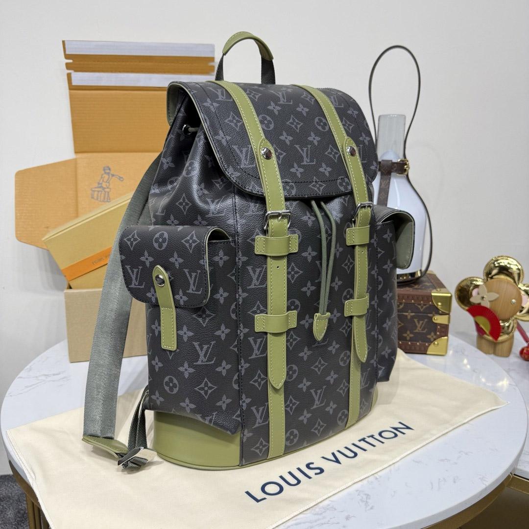 Louis Vuitton Christopher MM M28633 - DesignerGu