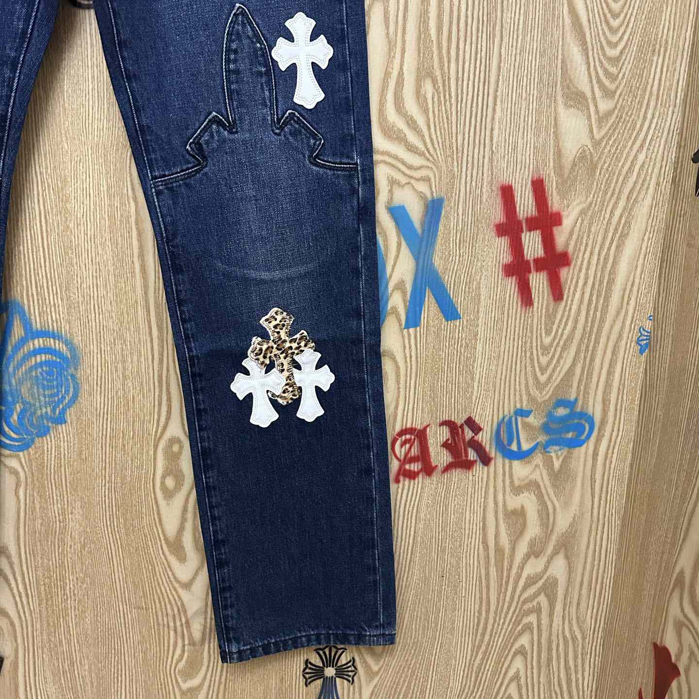 Chrome Hearts  Jeans  - DesignerGu