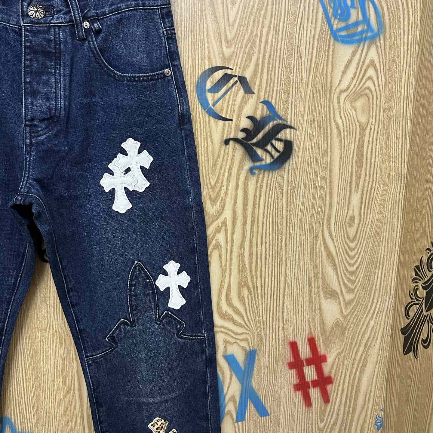 Chrome Hearts  Jeans  - DesignerGu