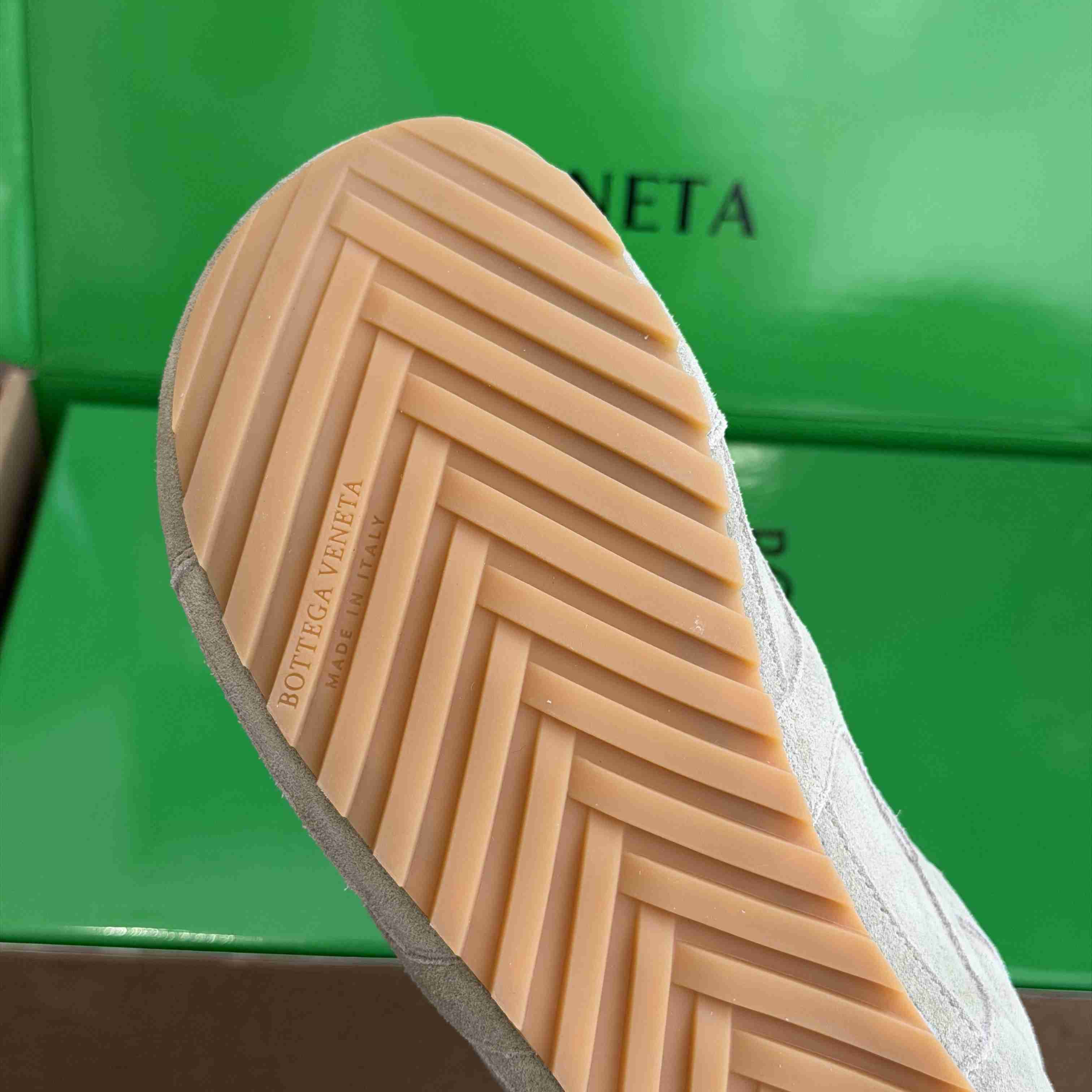 Bottega Veneta Orbit Flash Sneaker - DesignerGu