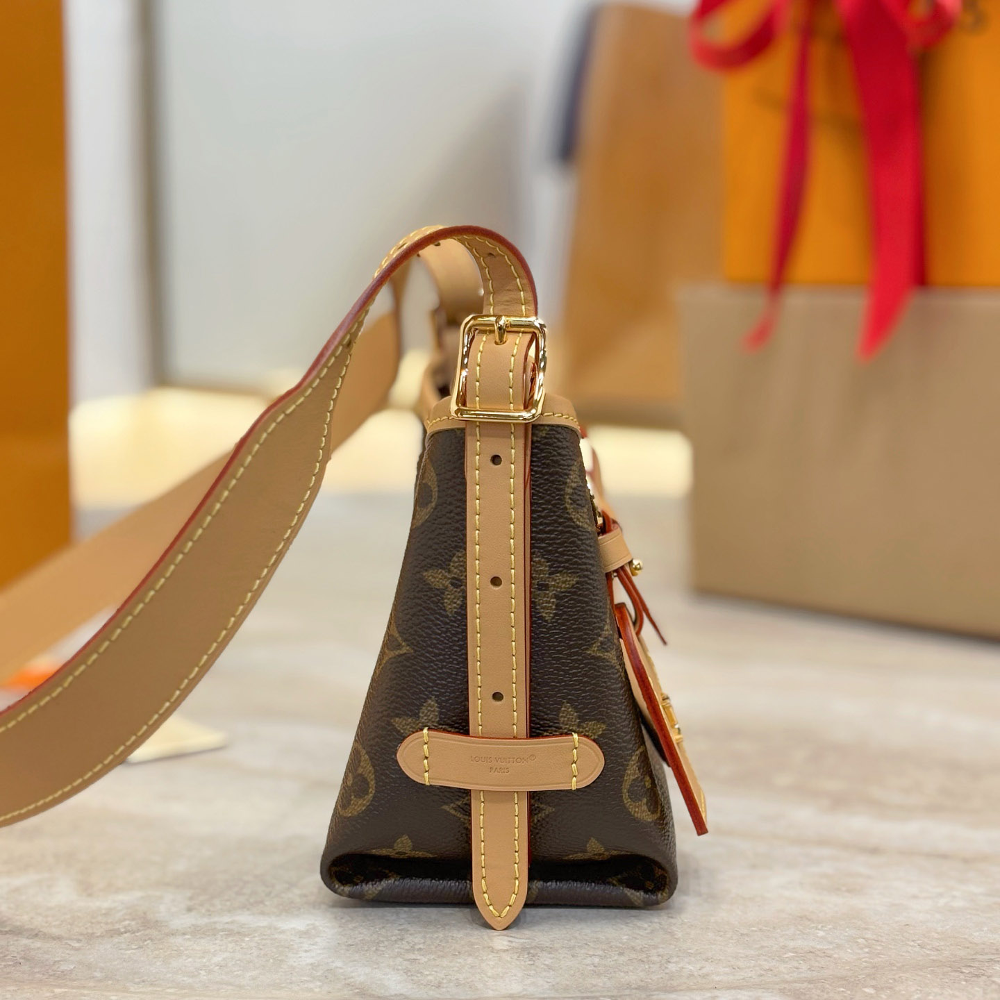 Louis Vuitton Nano CarryAll M2A711 - DesignerGu