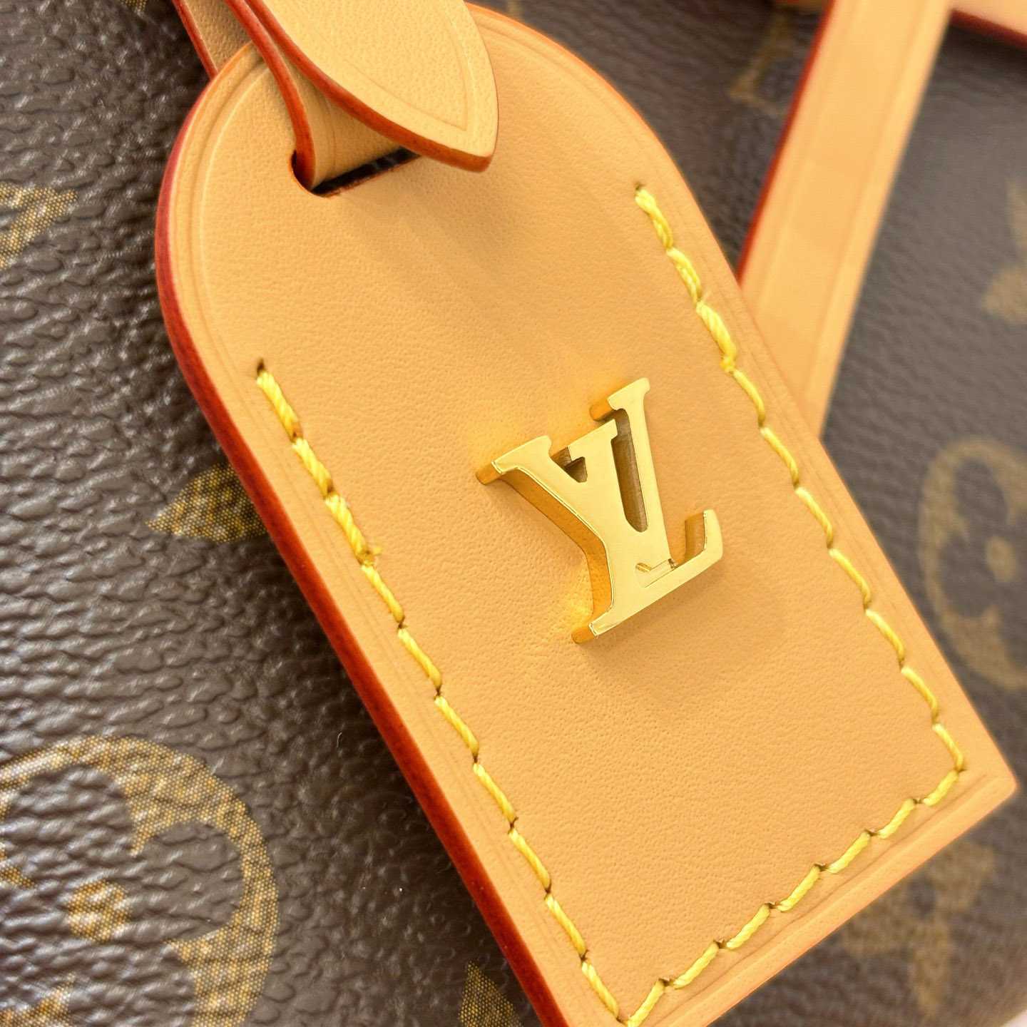 Louis Vuitton Nano CarryAll M2A711 - DesignerGu