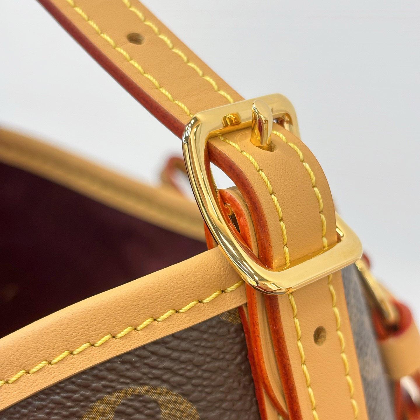 Louis Vuitton Nano CarryAll M2A711 - DesignerGu