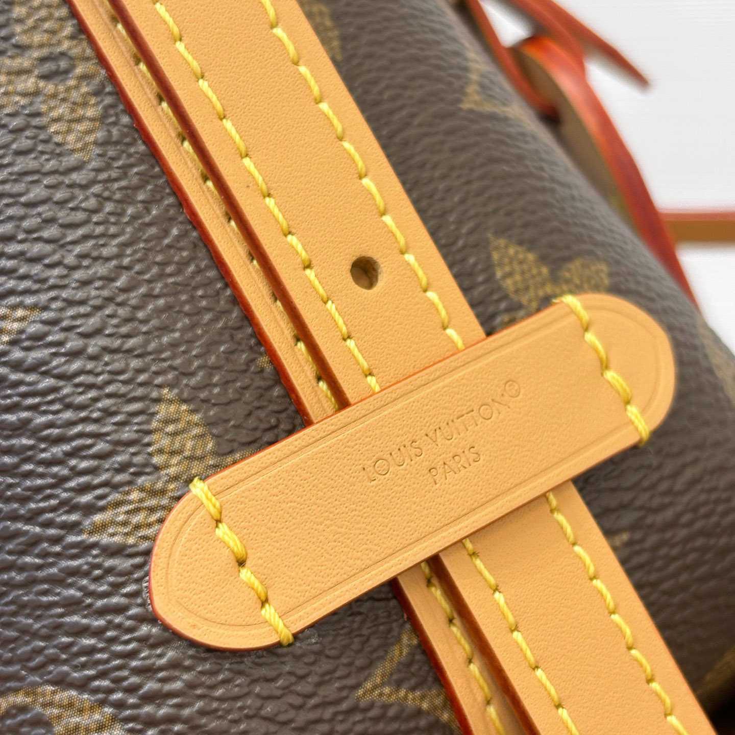 Louis Vuitton Nano CarryAll M2A711 - DesignerGu