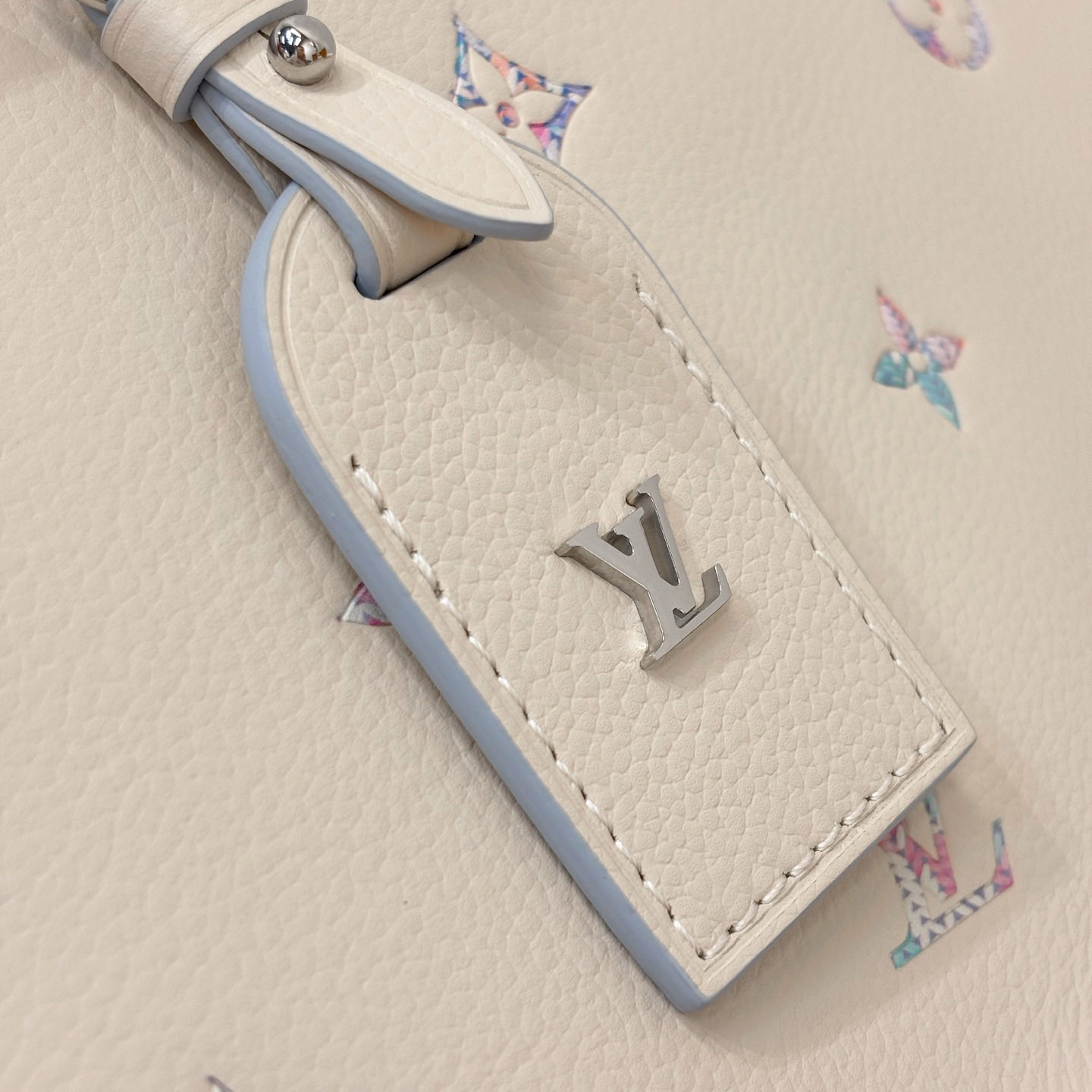 Louis Vuitton Carryall East-West M2A369 - DesignerGu