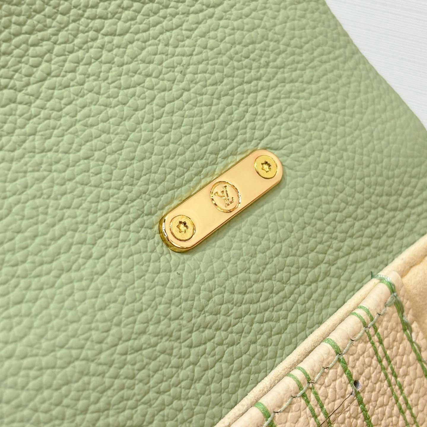 Louis Vuitton Nano Madeleine M29785 - DesignerGu