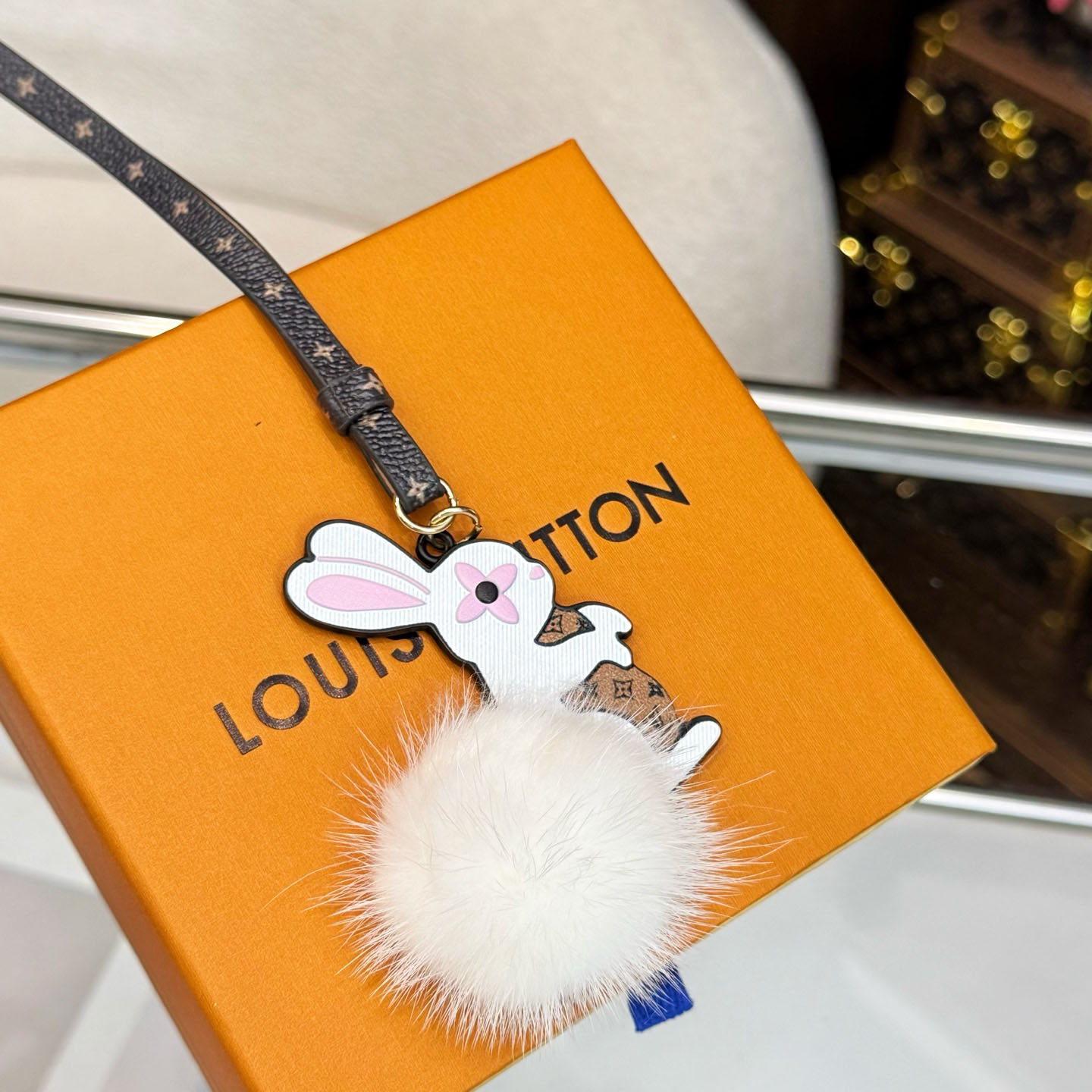 Louis Vuitton Rabbit LV Furry Friend Bag Charm M03217 - DesignerGu