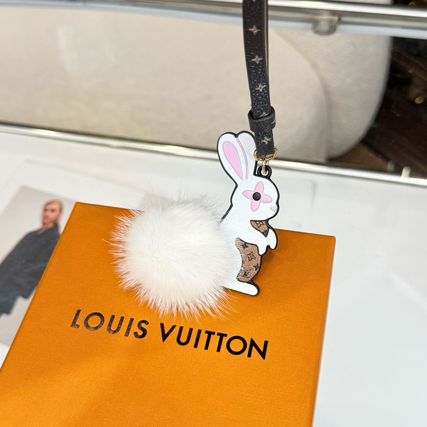 Louis Vuitton Rabbit LV Furry Friend Bag Charm M03217 - DesignerGu