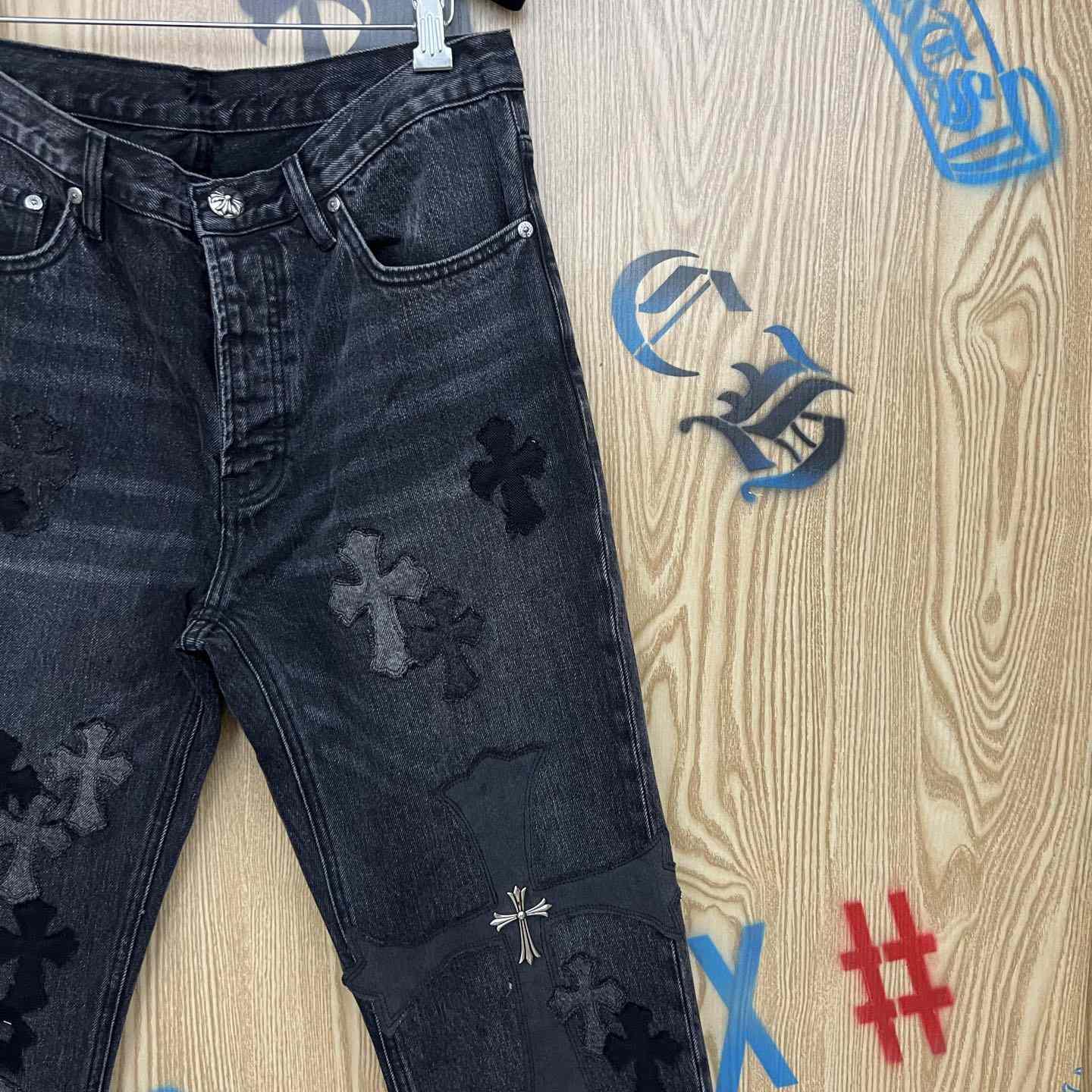 Chrome Hearts  Jeans  - DesignerGu