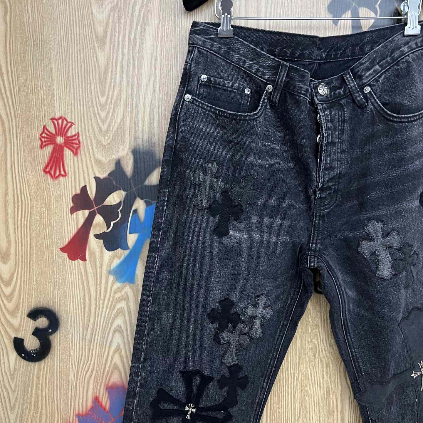 Chrome Hearts  Jeans  - DesignerGu