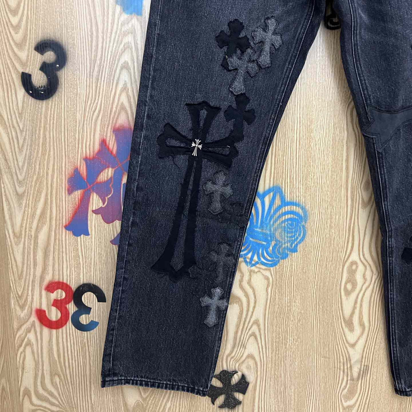 Chrome Hearts  Jeans  - DesignerGu