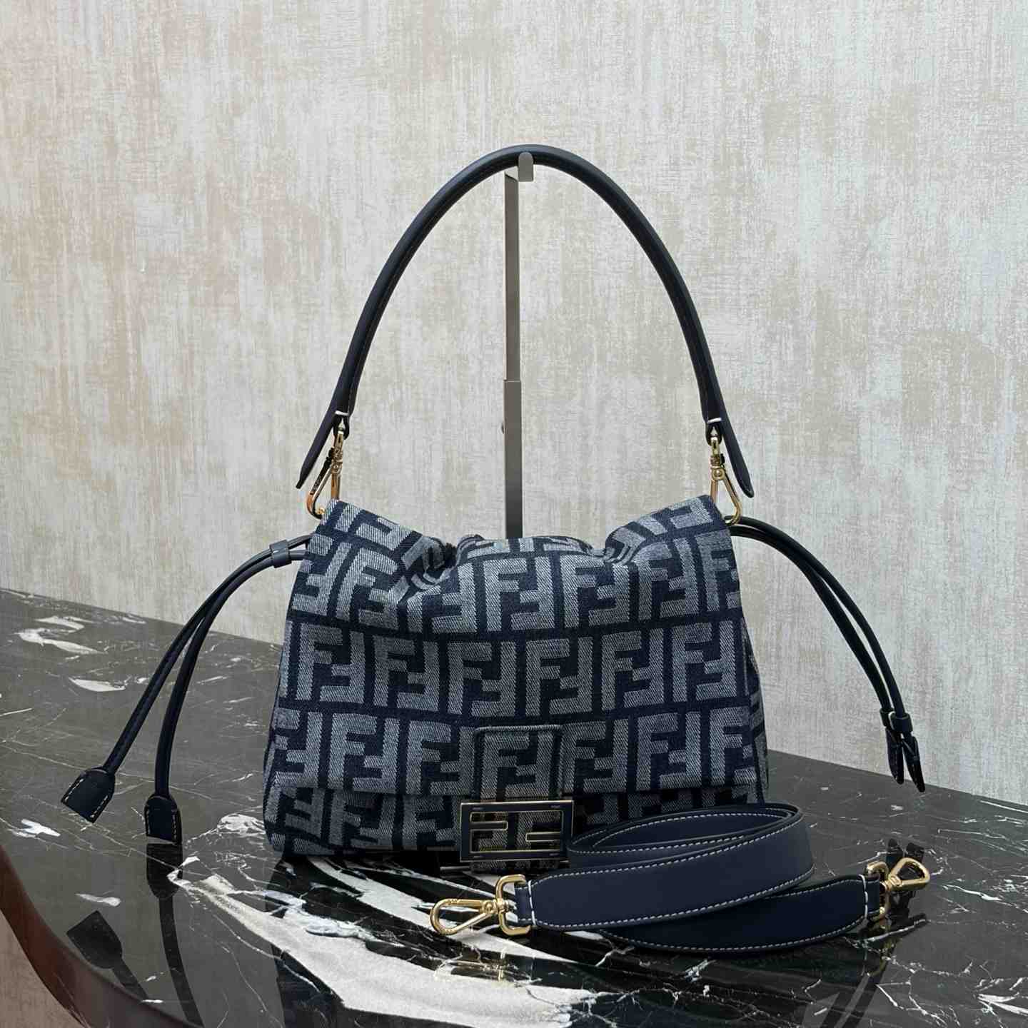 Fendi Baguette® Soft Medium - DesignerGu