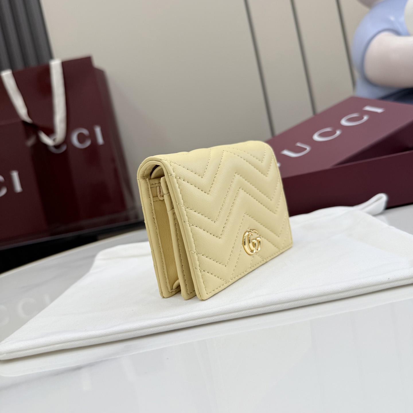 Gucci GG Marmont Small Wallet 466492 - DesignerGu