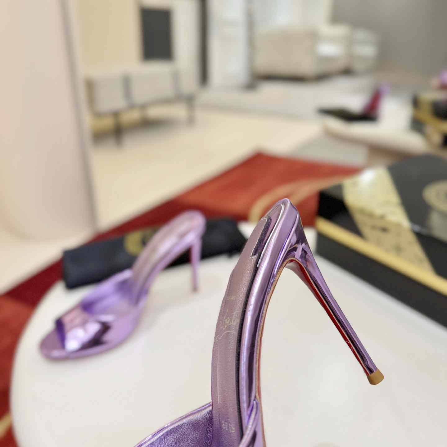 Christian Louboutin Me Dolly 100 mm Mules - DesignerGu