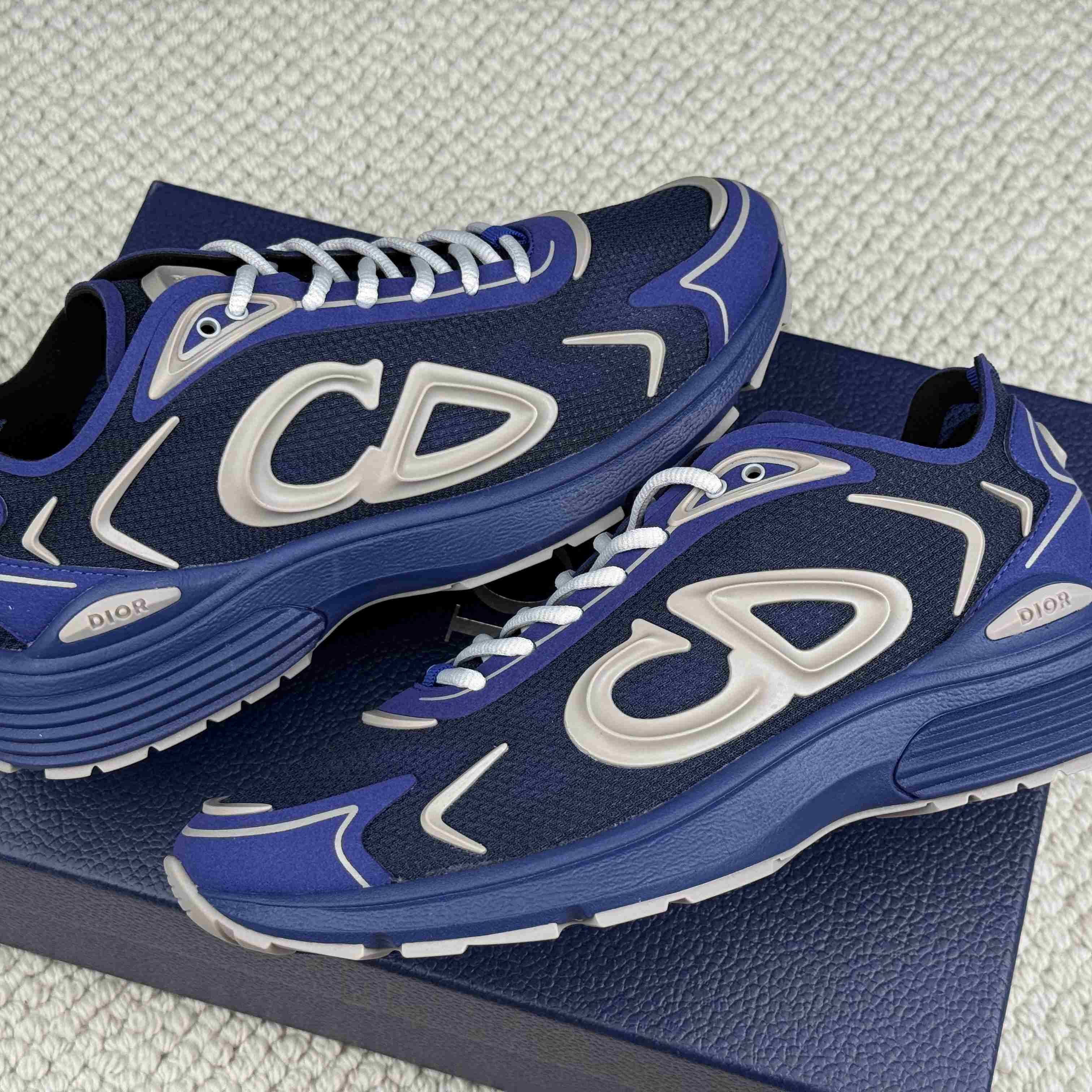Dior B30 Countdown Tech Sneaker - DesignerGu