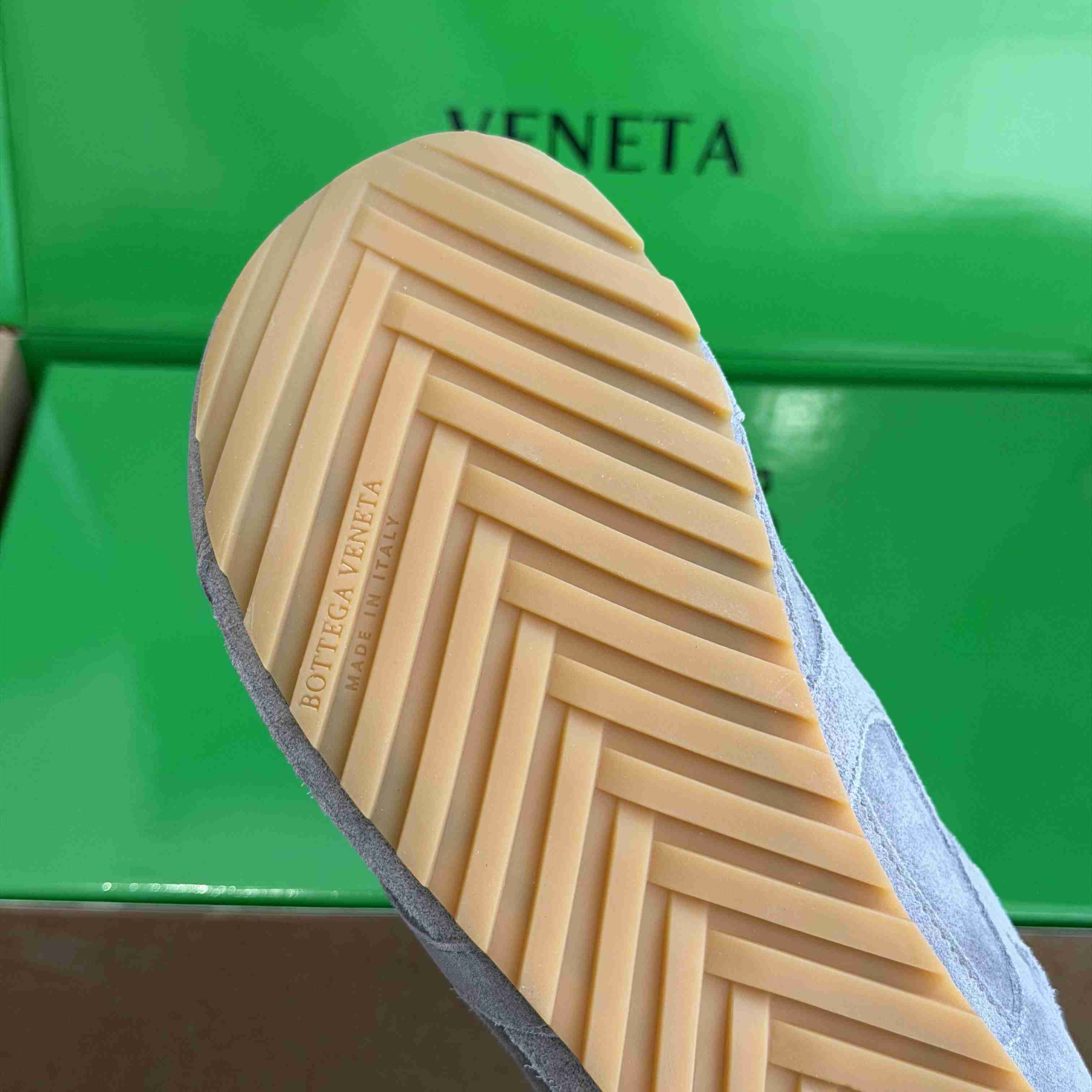 Bottega Veneta Orbit Flash Sneaker - DesignerGu