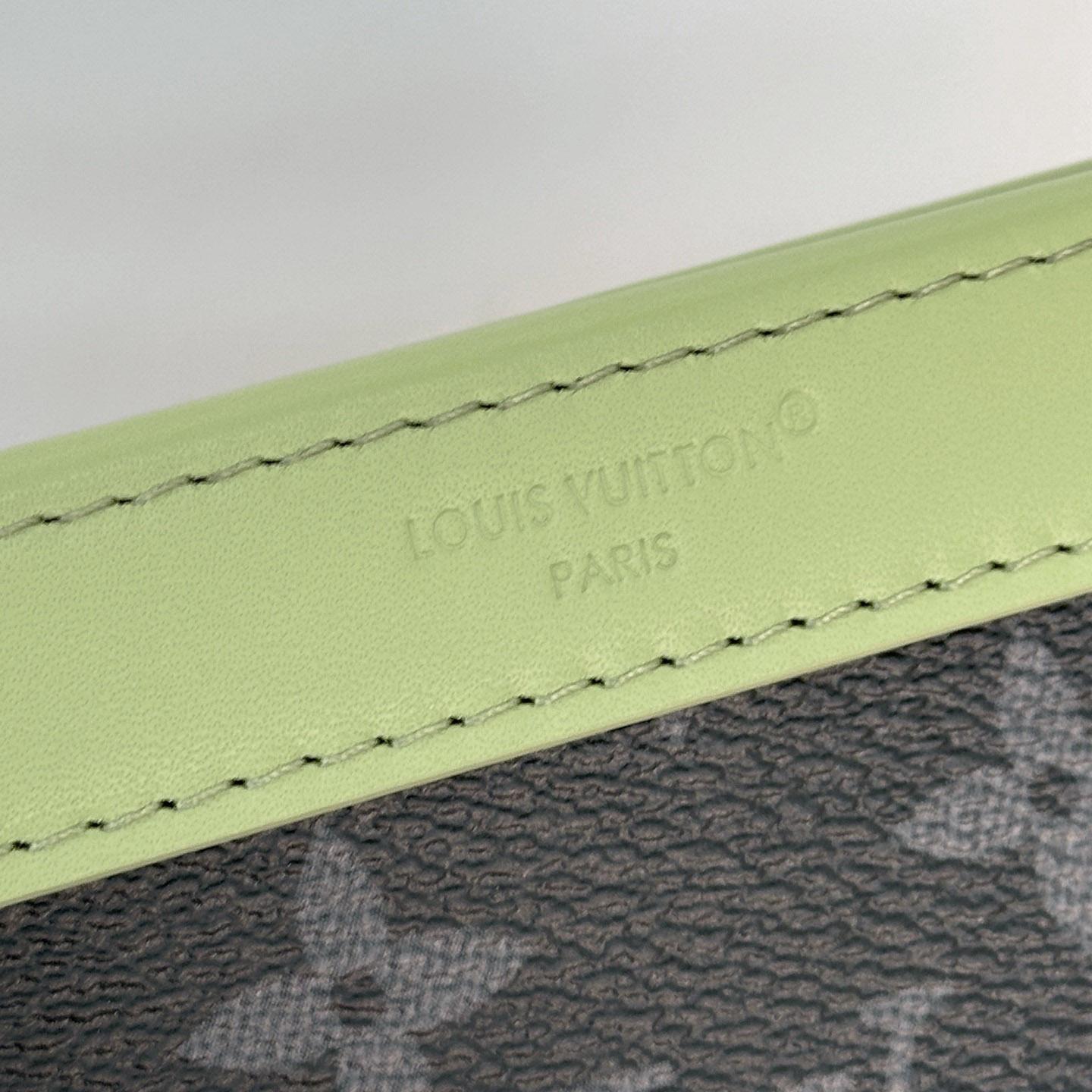 Louis Vuitton Gaston Wearable Wallet M28733 - DesignerGu