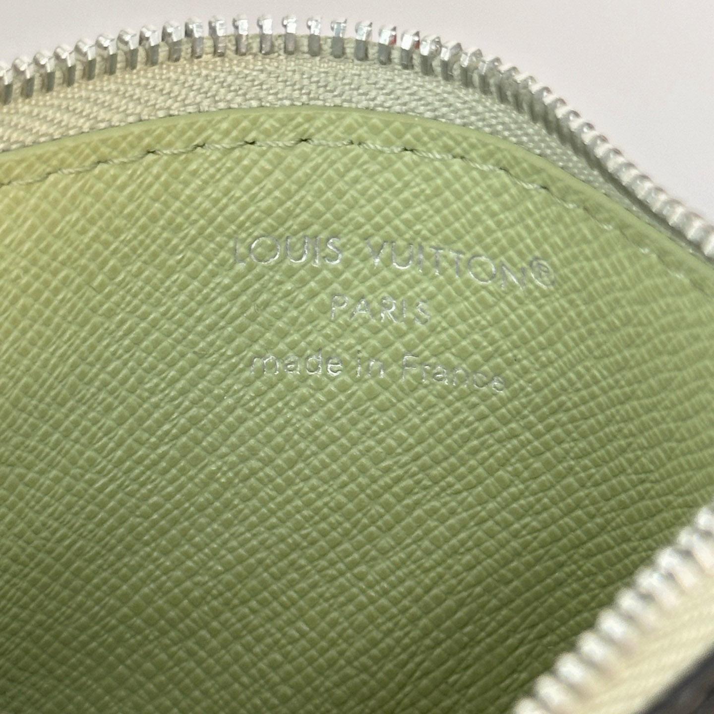 Louis Vuitton Gaston Wearable Wallet M28733 - DesignerGu