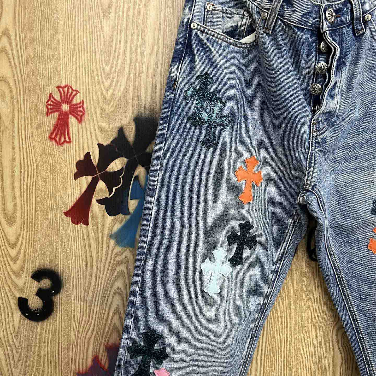 Chrome Hearts  Jeans  - DesignerGu