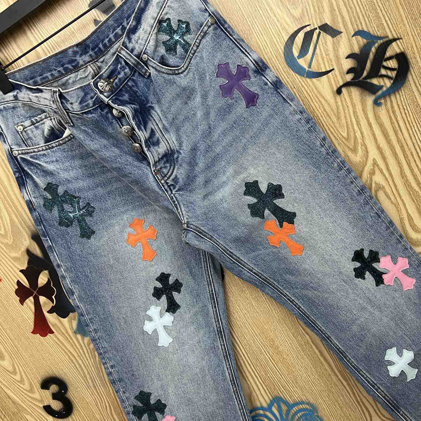 Chrome Hearts  Jeans  - DesignerGu