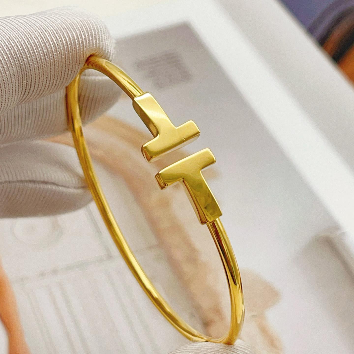 Tiffany Wire Bracelet In Yellow Gold - DesignerGu