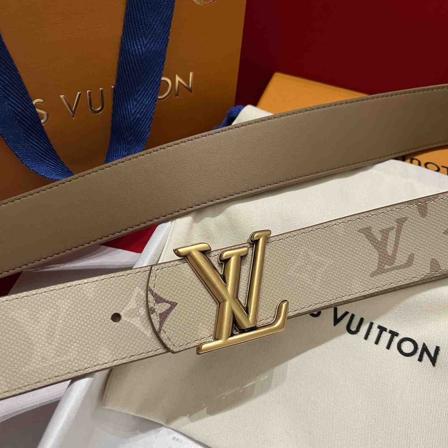 Louis Vuitton 40mm Reversible Belt - DesignerGu