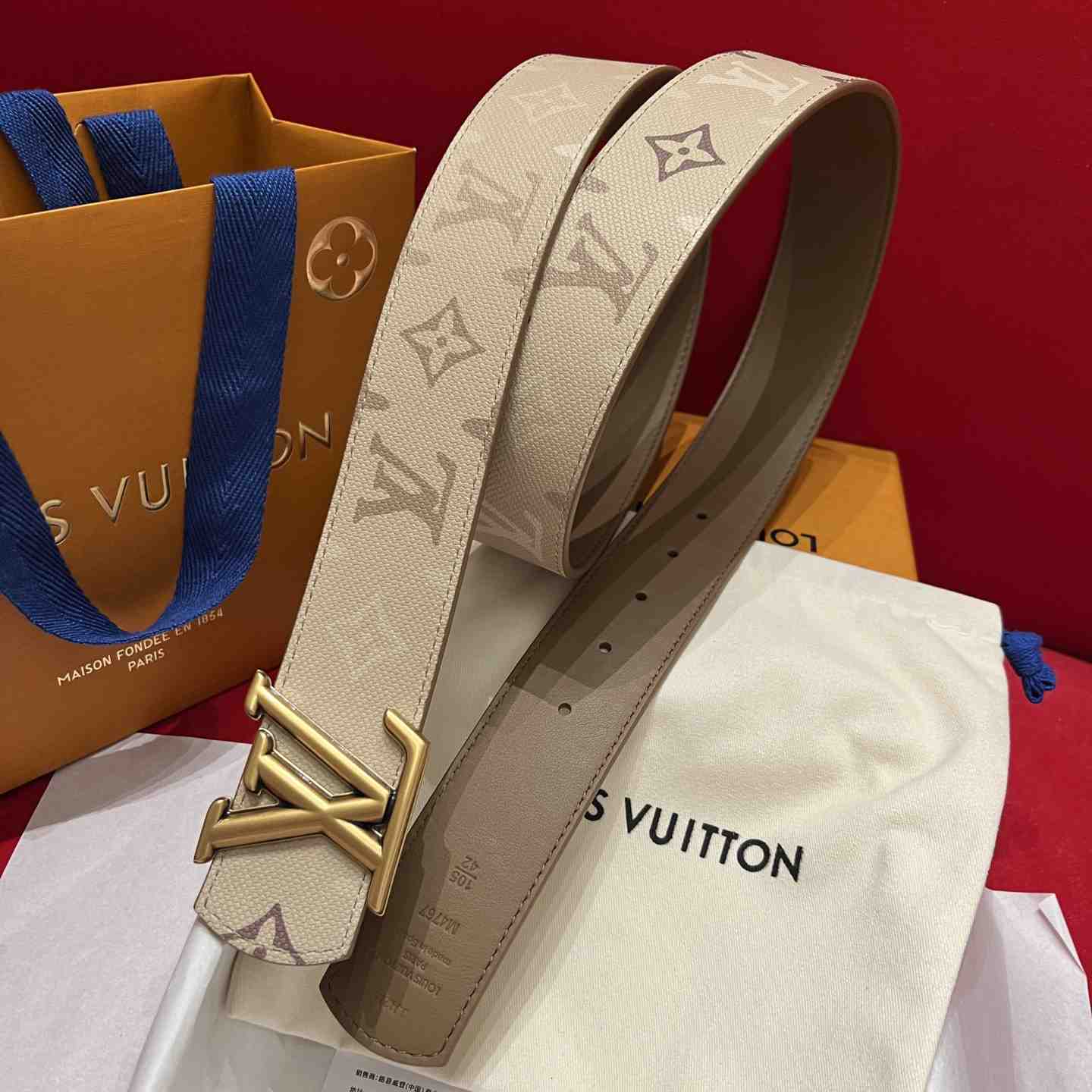 Louis Vuitton 40mm Reversible Belt - DesignerGu