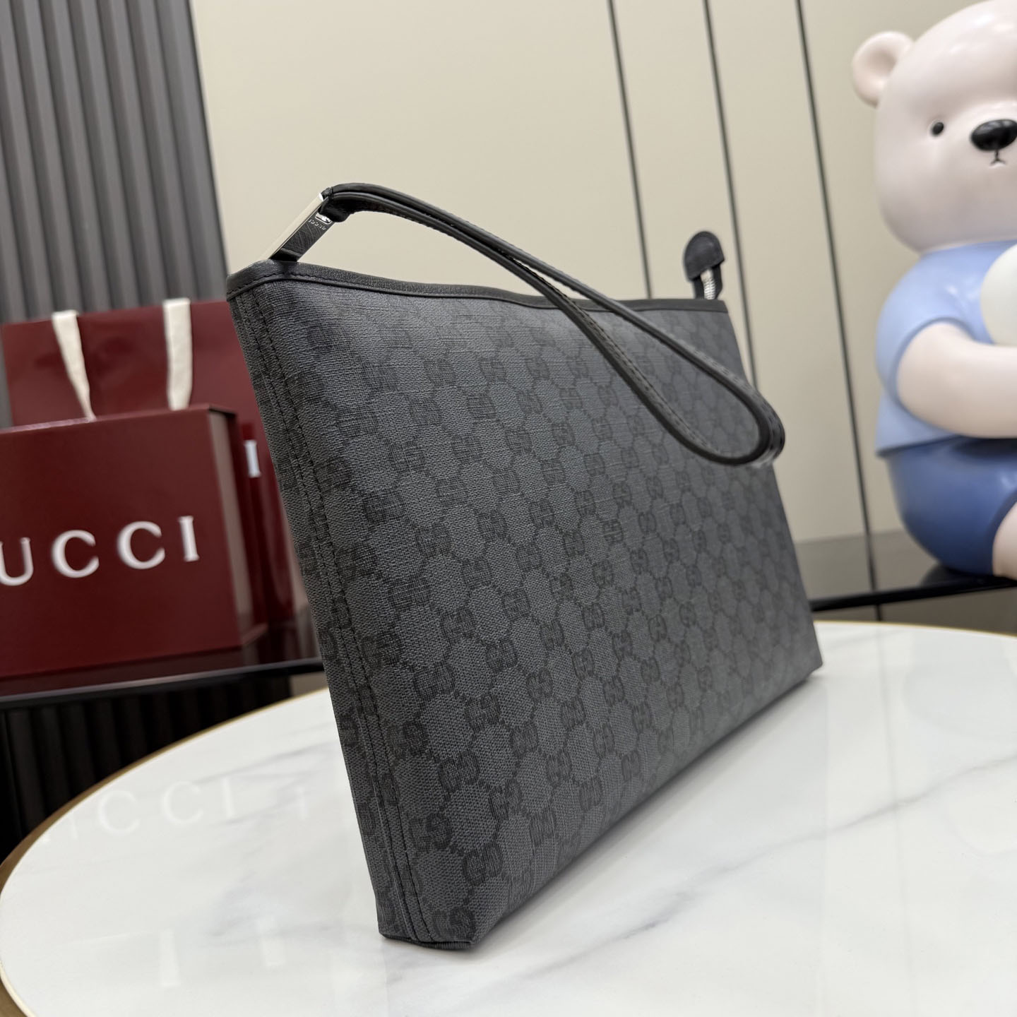 Gucci Essence Classic Medium Portfolio Case A006QO - DesignerGu