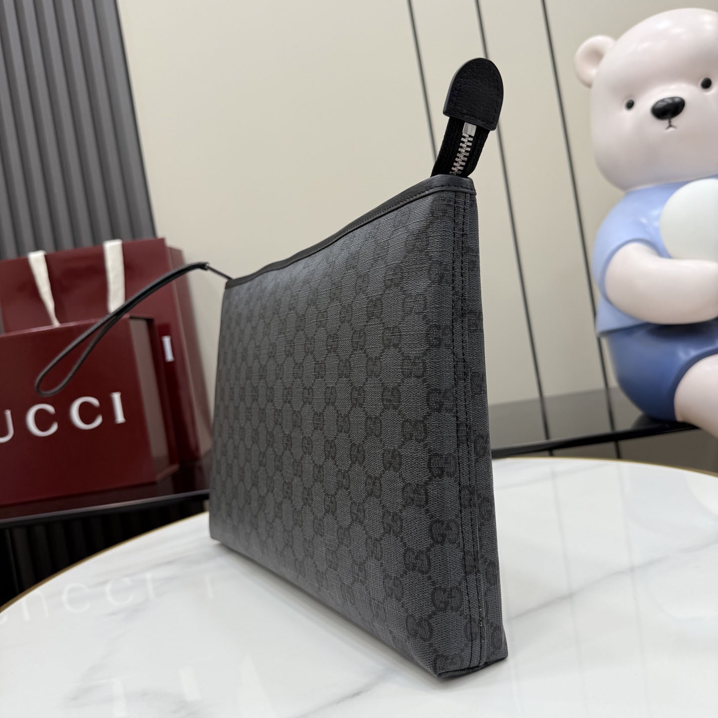 Gucci Essence Classic Medium Portfolio Case A006QO - DesignerGu